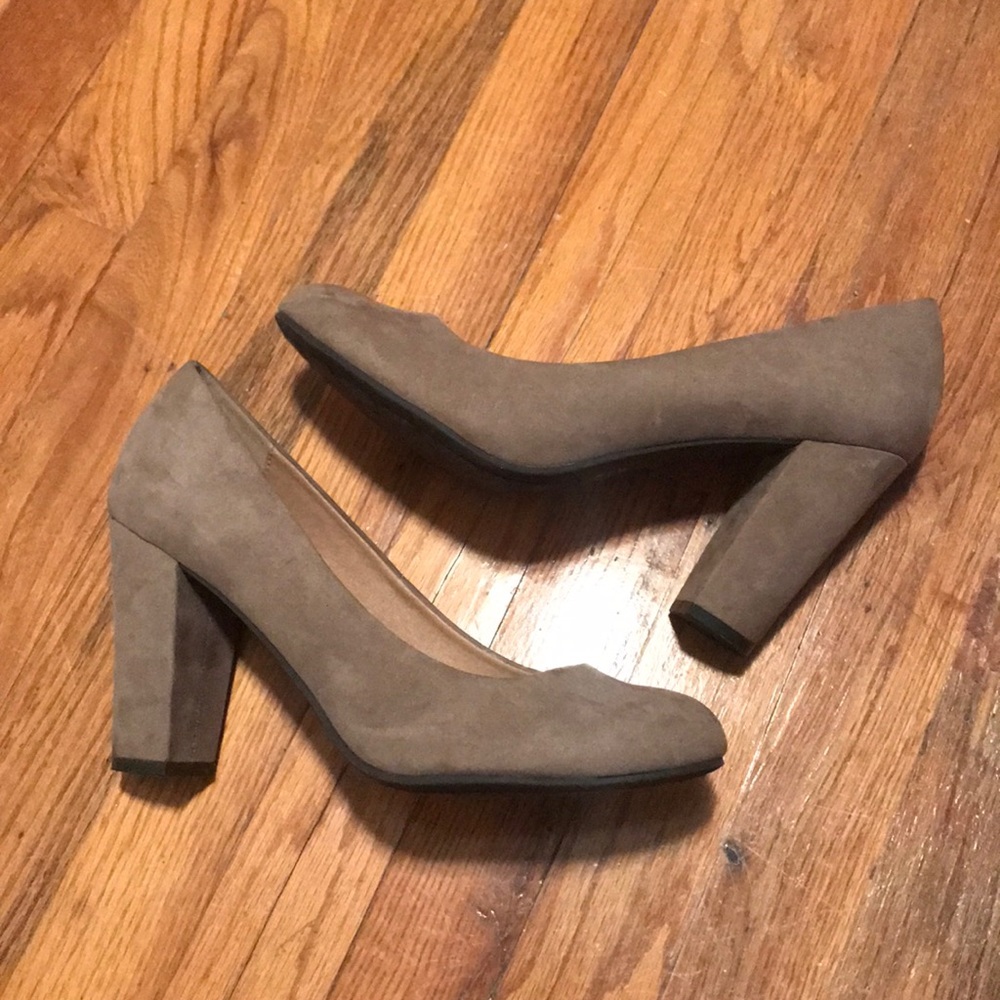 Tan Heels